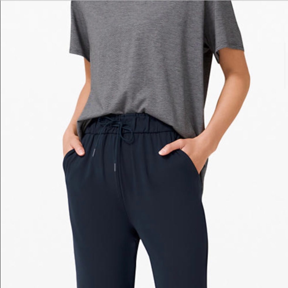 Lululemon joggers workout pants NWT